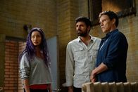 The Gifted – v.l.n.r.) Blink (Jamie Chung); Eclipse (Sean Teale); Reed Strucker (Stephen Moyer)