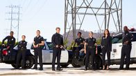 The Rookie – v.r.) sollen sie dabei auf die harte Realität eines Polizisten des LAPD vorbereiten. Dafür schrecken sie nicht davor zurück ihre Neulinge bis an die Grenzen zu treiben.