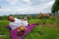 freizeit – Max als Bacchus in der Steiermark.