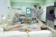 Community – Britta Perry (Gillian Jacobs, oben l.); Annie Edison (Alison Brie, unten); Troy Barnes (Donald Glover, oben r.)