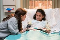New Amsterdam – Gianna Morales (Naomi Serrano) und Dr. Lauren Bloom (Janet Montgomer)