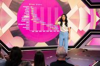 Maithink X - Die Show – Anhand verschiedener Beispiele aus Politik und Gesellschaft präsentiert "MAITHINK X" die wissenschaftliche Perspektive auf Fehler und macht Mut zum Scheitern.