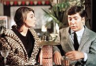 Die Reifeprüfung – Benjamin Braddock (Dustin Hoffman) trifft sich zu einem Rendevouz mit Mrs. Robinson (Anne Bancroft). Weiteres Bildmaterial finden Sie unter www.br-foto.de.