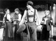 Waldheimat – Erika Domenik (Magd), Luise Lassacher (Bäuerin), Markus Fuchs (Seppl), Harald Gauster (Peter).