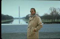 Magnum – Als Magnum (Tom Selleck) auf einem Video sieht, wie seine Exfrau und die gemeinsame Tochter in die Luft gesprengt werden, reist er völlig verstört zu seiner Mutter. Doch Higgins ruft ihn nach Hawaii zurück, denn auf Magnums Freundin wurde ein Anschlag verübt ...