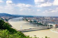 Die Donau – Budapest – Hauptstadt und kulturelles Zentrum Ungarns. Und nach Wien die zweitgrößte Stadt an der Donau.