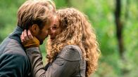 Reiterhof Wildenstein – Moritz Leiter (Max Woelky) und Rike Wildenstein (Klara Deutschmann) kommen sich näher.