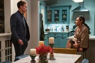 All Rise - Die Richterin – Mark Callan (Wilson Bethel, l.); Emily Lopez (Jessica Camacho, r.)