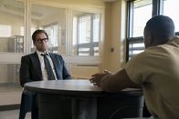 Bull – Dr. Jason Bull (Michael Weatherly, l.); Bobby Lewis (Charles Brice, r.)