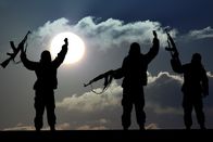 Der Preis des Krieges – Laut Schätzungen der UN reisten bis Ende 2017 etwa 40 000 Menschen aus 110 Ländern nach Syrien und in den Irak, um sich terroristischen Gruppierungen anzuschließen.