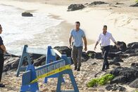 Hawaii Five-0 – Steve McGarrett (Alex O'Loughlin, l.); Danny Williams (Scott Caan, r.)