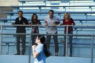 Modern Family – L-R: Vish Patel (Ajay Mehta), Nina Patel (Anjali Bhimani), Alex (Ariel Winter), Phil (Ty Burrell), Claire (Julie Bowen)
