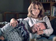 Mankells Wallander – ARD MANKELLS WALLANDER - DIE ZEUGIN (vittnet), S/D 2010, Regie Kathrine Windfeld Uhr im Ersten. Wallander (Krister Henriksson) sehnt sich nach Nähe zu seiner Kollegin Katarina Ahlsell (Lena Endre).