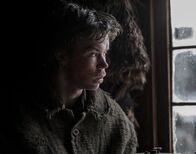 The Revenant - Der Rückkehrer – In Fort Kiowa angekommen, kämpft Jim Bridger (Will Poulter) mit seinem schlechten Gewissen.
