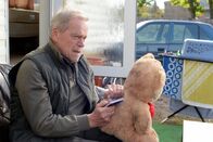 Ein starkes Team – Joachim Zehner (Jürgen Heinrich) findet im versteckten Tagebuch seiner Tochter brisante Informationen.