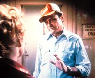 Ein Engel auf Erden – Tim (Jerry Hardin, r.) bittet Patsy (Ronee Blakeley, l.), Sara nicht ins Showgeschäft zu bringen.
