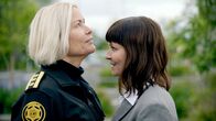 Reykjavik 112 – Eine verhängnisvolle Affäre: Wegen eines beruflichen Interessenskonflikts müssen Agnes (Jóhanna Vigdís Arnarsdóttir, l.) und Rakel (Anna Gunndís Guðmundsdóttir) ihre Beziehung geheim halten.