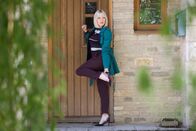 Agatha Raisin – Agatha Raisin (2016)