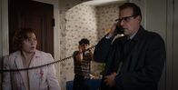 No Sudden Move – (v.l.n.r.) Mary Wertz (Amy Seimetz); Matthew Wertz jr. (Noah Jupe); Matt Wertz (David Harbour)