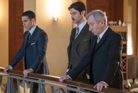 Velvet – Alberto Marquez (Miguel Ángel Silvestre), Mateo Ruiz (Javier Rey) und Emilio López (José Sacristán).