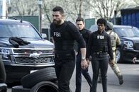 FBI: Special Crime Unit – (v.l.n.r.) Special Agent Omar Adom 'OA' Zidan (Zeeko Zaki); Special Agent Stuart Scola (John Boyd); Special Agent Tiffany Wallace (Katherine Renee Turner)