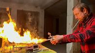 Mythos - Die größten Rätsel der Geschichte – Wäre ein feuerspuckender Drache biologisch möglich? Molekularbiologe Martin Moder findet es heraus.