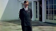 Hitlers Hofstaat – Lange hielt sich das Gerücht, Hitler hätte kein Privatleben gehabt und wäre beziehungsunfähig.