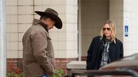 Yellowstone – John Dutton (Kevin Costner) und Summer Higgins (Piper Perabo)