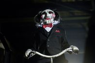 SAW II – Der Jigsaw (Tobin Bell) lebt! Und er hat sich neue Spiele ausgedacht ...