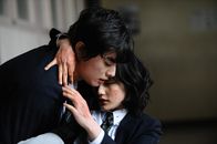 Parasyte – Shinichi Izumi (Shôta Sometani, l.); Satomi Murano (Ai Hashimoto, r.)
