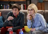 The Big Bang Theory – Simon Helberg (Howard); Melissa Rauch (Bernadette)