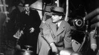 Schock – L-R: Marsh (Maurice Kaufmann), Prof. Bernard Quatermass (Brian Donlevy)