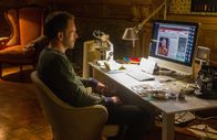 Elementary – Versucht alles, um einen neuen Fall aufzudecken: Sherlock Holmes (Jonny Lee Miller) ...