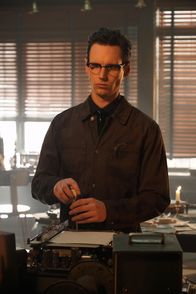 Gotham – Edward Nygma (Cory Michael Smith)