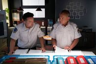 Mayday - Alarm im Cockpit – REENACTMENT - The Main Investigator (played by Von Flores), and another KNKT investigator (played by Allen Keng) discuss what might have caused Lion Air 610 to crash. (Cineflix 2020/Pana Pantazidis)