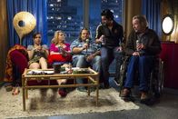 Danni Lowinski – Gemeinsam, meistern sie alle Hürden: (v.li.) Bea (Nadja Becker), Danni (Annette Frier), Nils (Oliver Fleischer), Orkan (Orhan Müstak) und Kurt (Axel Siefer).