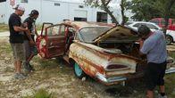 Car Rescue - Ran an den Rost! – Joe, Joel and Shorty check out the parts car for pieces to use on the 59 Impala.