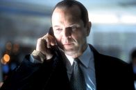 Rangers – Auf Befehl des Senators (Corbin Bernsen) soll eine Elite-Truppe einen Terroristen gefangen nehmen.