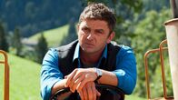 Der Bergdoktor – Martin Gruber (Hans Sigl) sorgt sich um die Schwangerschaft von Susanne (Natalie O'Hara) - wer ist der Vater?