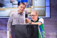 Fakt oder Fake – v.li.: Bernhard Weingartner, Simon Schwarz.