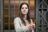 Tatort – Verletzt und vollkommen verwirrt von der Polizei aufgegriffen: Emilie Neumeister als Amanda
