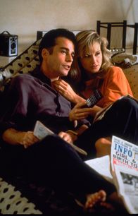 Columbo – Sean Brantley (Ian Buchanan, l.); Tina (Rebecca Staab, r.)