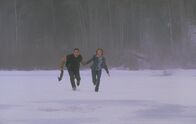 Wild Christmas – Rudy Duncan (Ben Afleck) und Ashley (Charlize Theron)