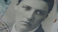 Universum History – Laura Maud Dillon (Passfoto).