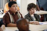 Modern Family – (v.li.) Rico Rodriguez (Manny Delgado), Nolan Gould (Luke Dunphy).