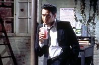 Reservoir Dogs - Wilde Hunde – Mr. Orange und Mr. White sind sauer auf Mr. Blonde (Michael Madsen), der während des Überfalls auf Polizeibeamte geschossen und damit ein Blutbad verursacht hat.