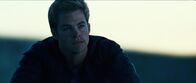 Star Trek – Die Geburt einer Legende: Captain James Tiberius Kirk (Chris Pine) erblickte als Säugling beim ersten Augenaufschlag nicht das Licht unserer Welt, sondern den Ereignishorizont eines schwarzen Loches ...