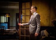 Elementary – Wird er den wahren Mörder finden? Sherlock Holmes (Jonny Lee Miller) ...