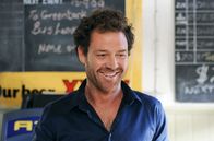 Der Baum – Lachender Freund der Familie: der Installateur George (Marton Csokas).