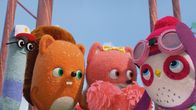 Beccas Bande - Mit Mut wird alles gut! – Pedro, Emil und Sylvie feuern Becca an, ihre riskante Flugübung zu wagen.